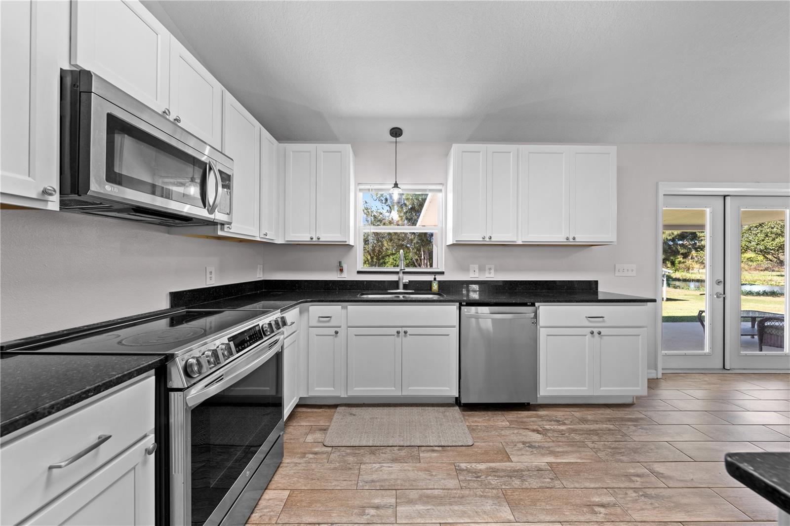 Image 15 of 43 For 3198 Cherokee Road