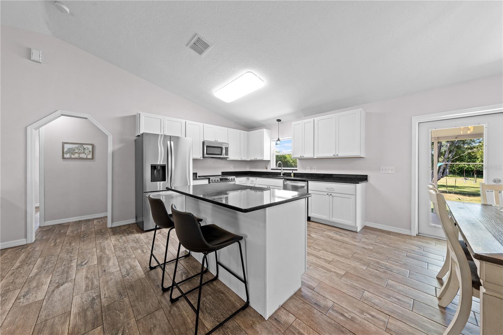 Image 20 of 43 For 3198 Cherokee Road