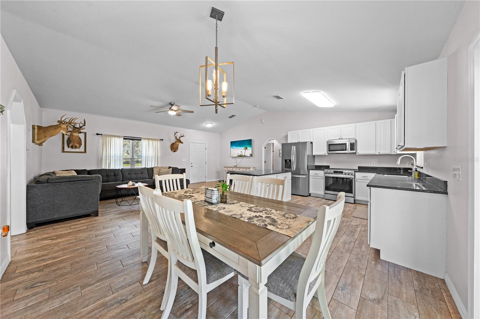 Image 22 of 43 For 3198 Cherokee Road