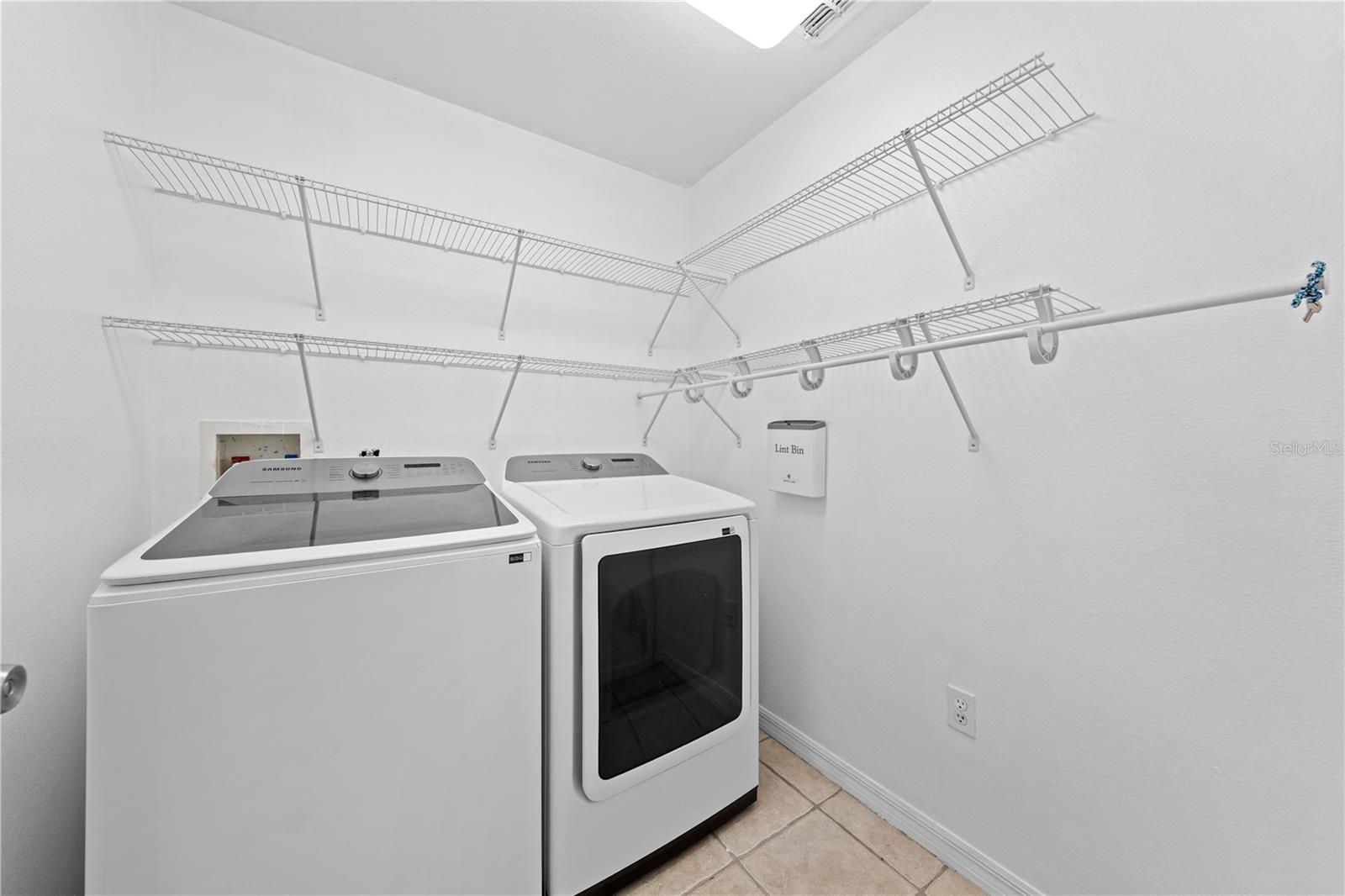 Image 27 of 43 For 3198 Cherokee Road