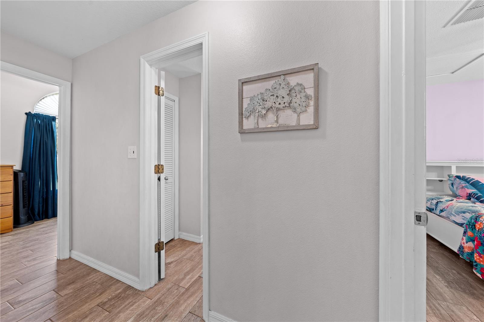 Image 28 of 43 For 3198 Cherokee Road