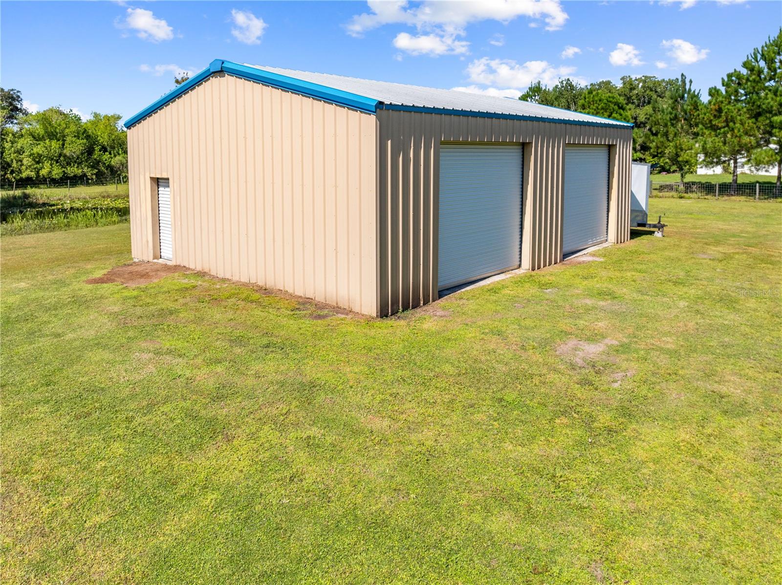 Image 40 of 43 For 3198 Cherokee Road