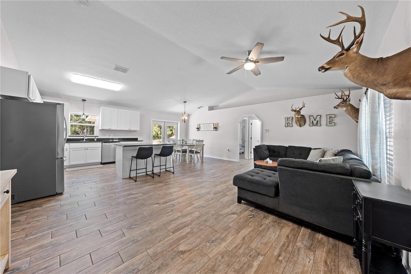 Image 8 of 43 For 3198 Cherokee Road