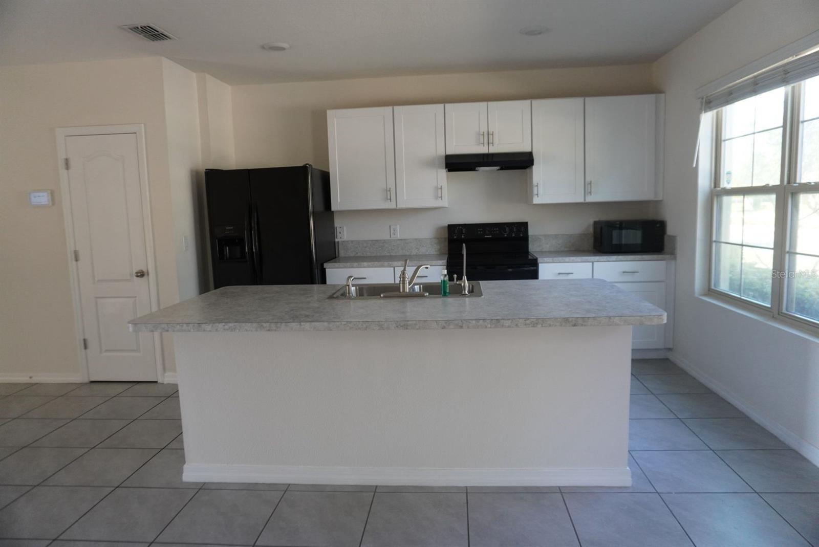 Image 3 of 29 For 1882 Red Canyon Drive