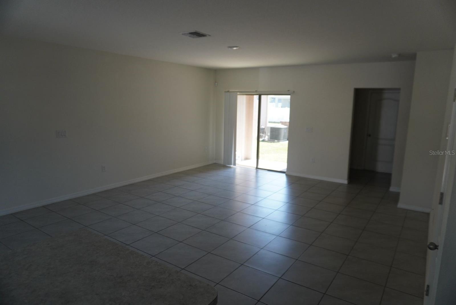 Image 4 of 29 For 1882 Red Canyon Drive