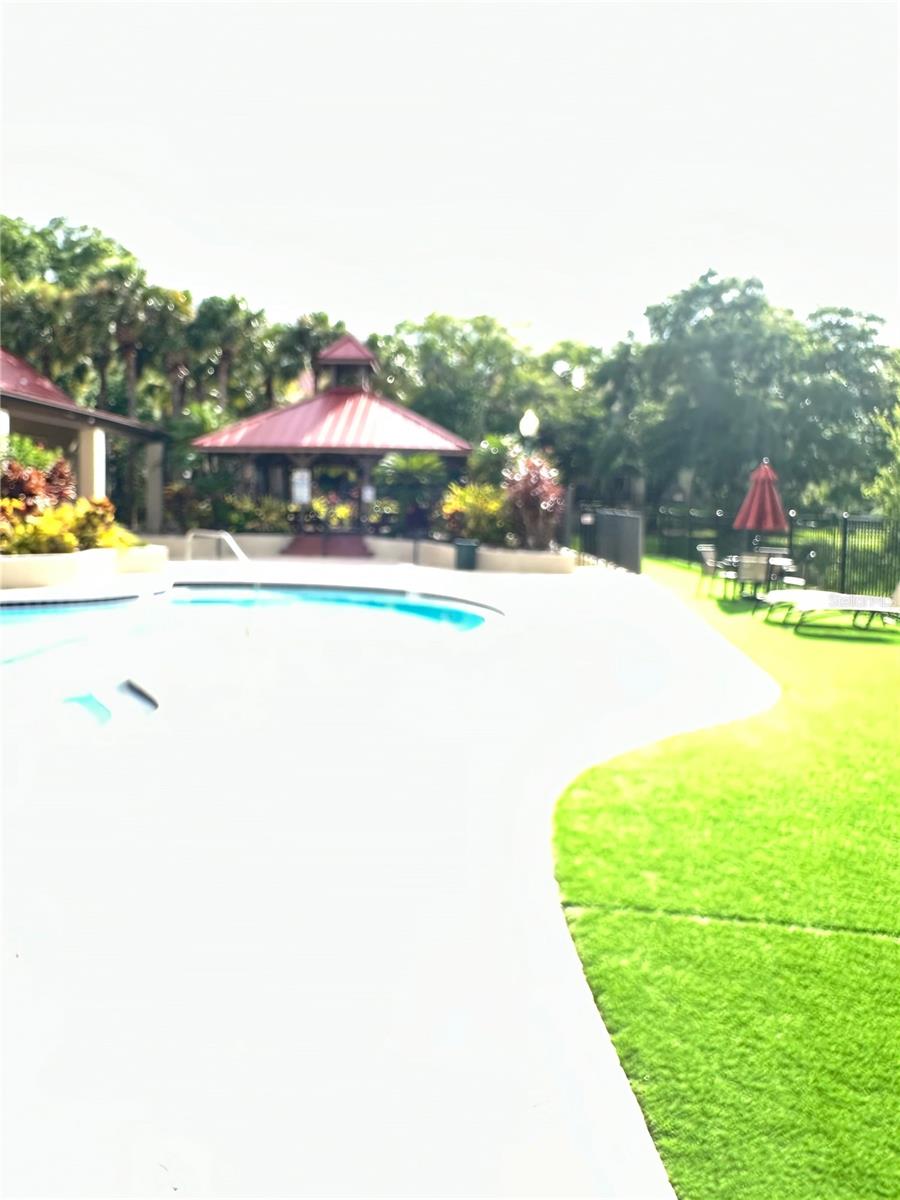 Image 10 of 13 For 238 Afton Square 308