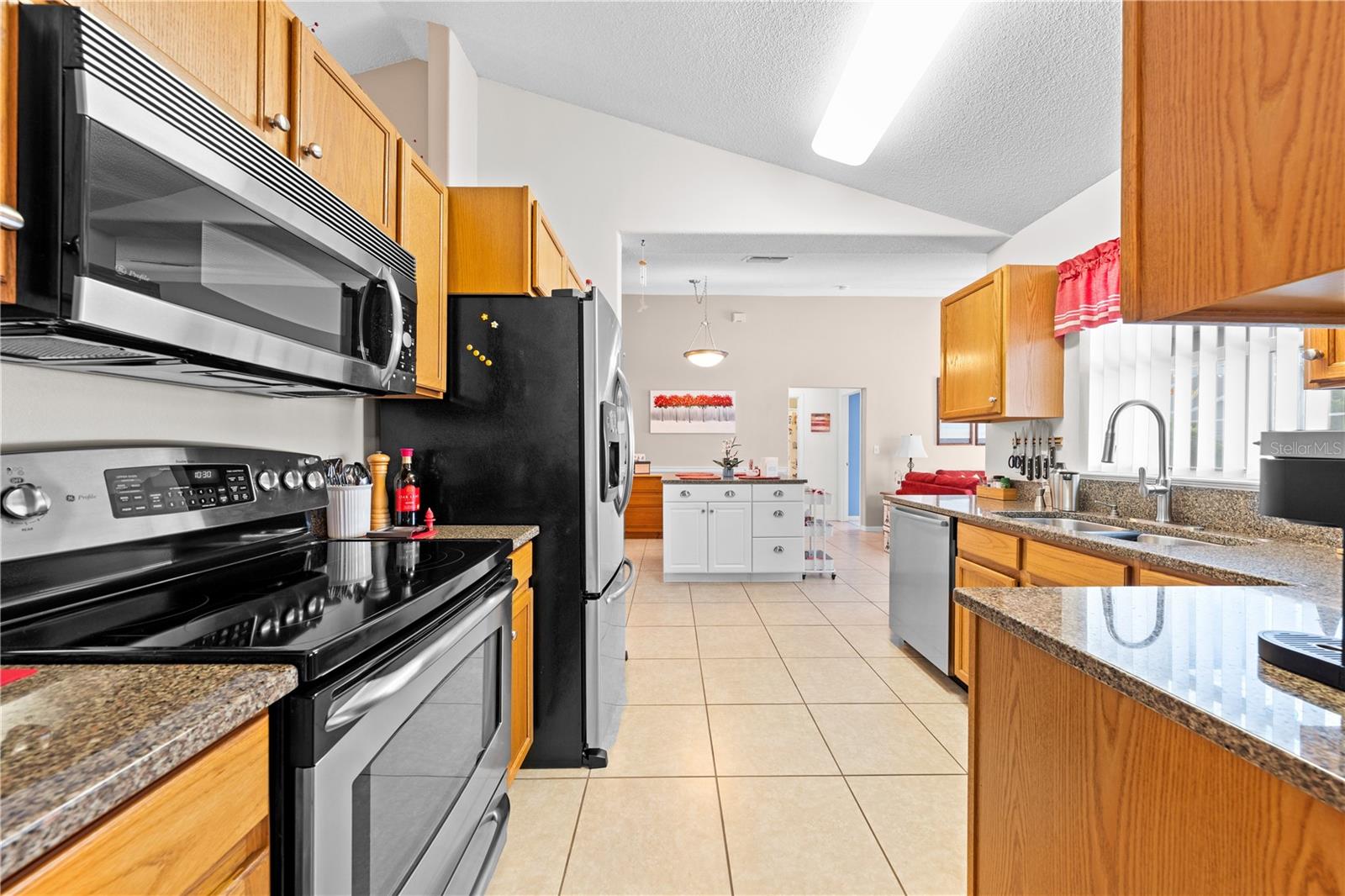 Image 10 of 39 For 4205 Red Bird Avenue