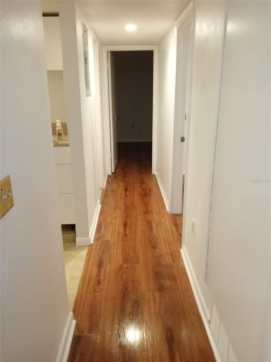 Image 5 of 8 For 3242 Semoran Boulevard 25