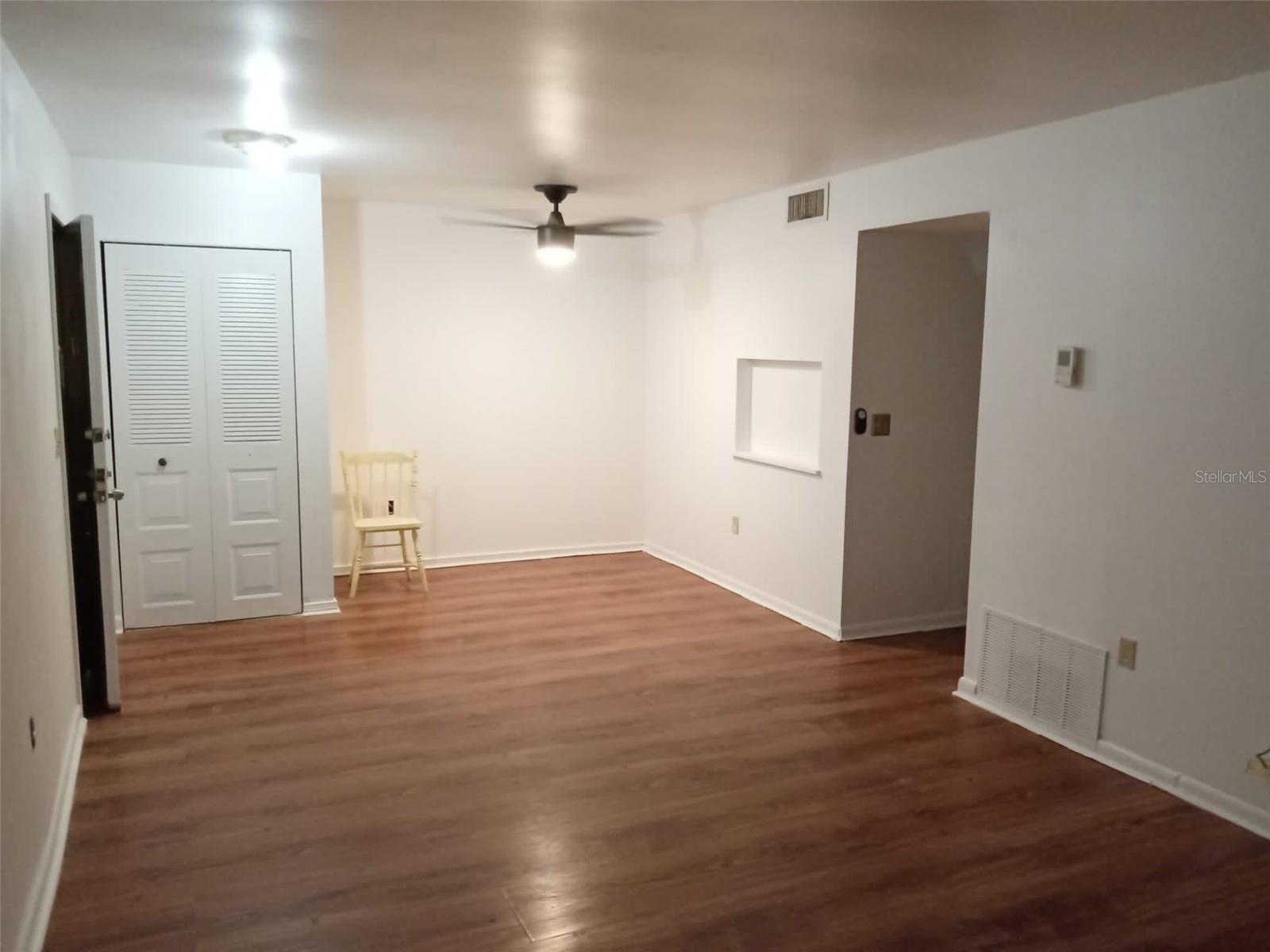 Image 8 of 8 For 3242 Semoran Boulevard 25