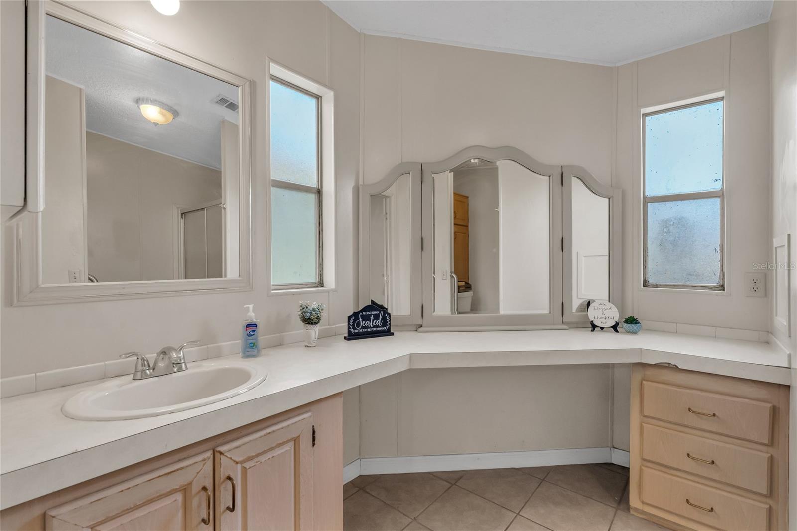 Image 16 of 29 For 202 Dana Court