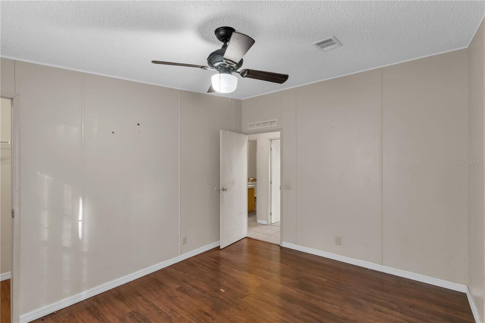 Image 19 of 29 For 202 Dana Court