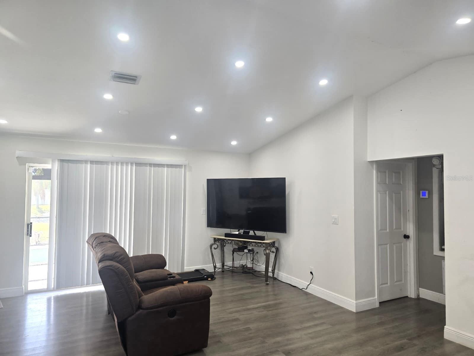 Image 4 of 5 For 2500 Pine Needle Trl