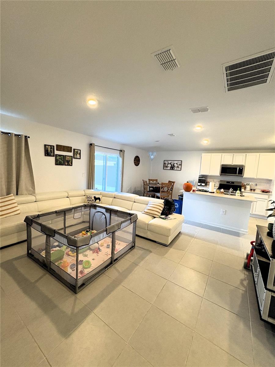 Image 14 of 16 For 2307 Scarlet Avenue