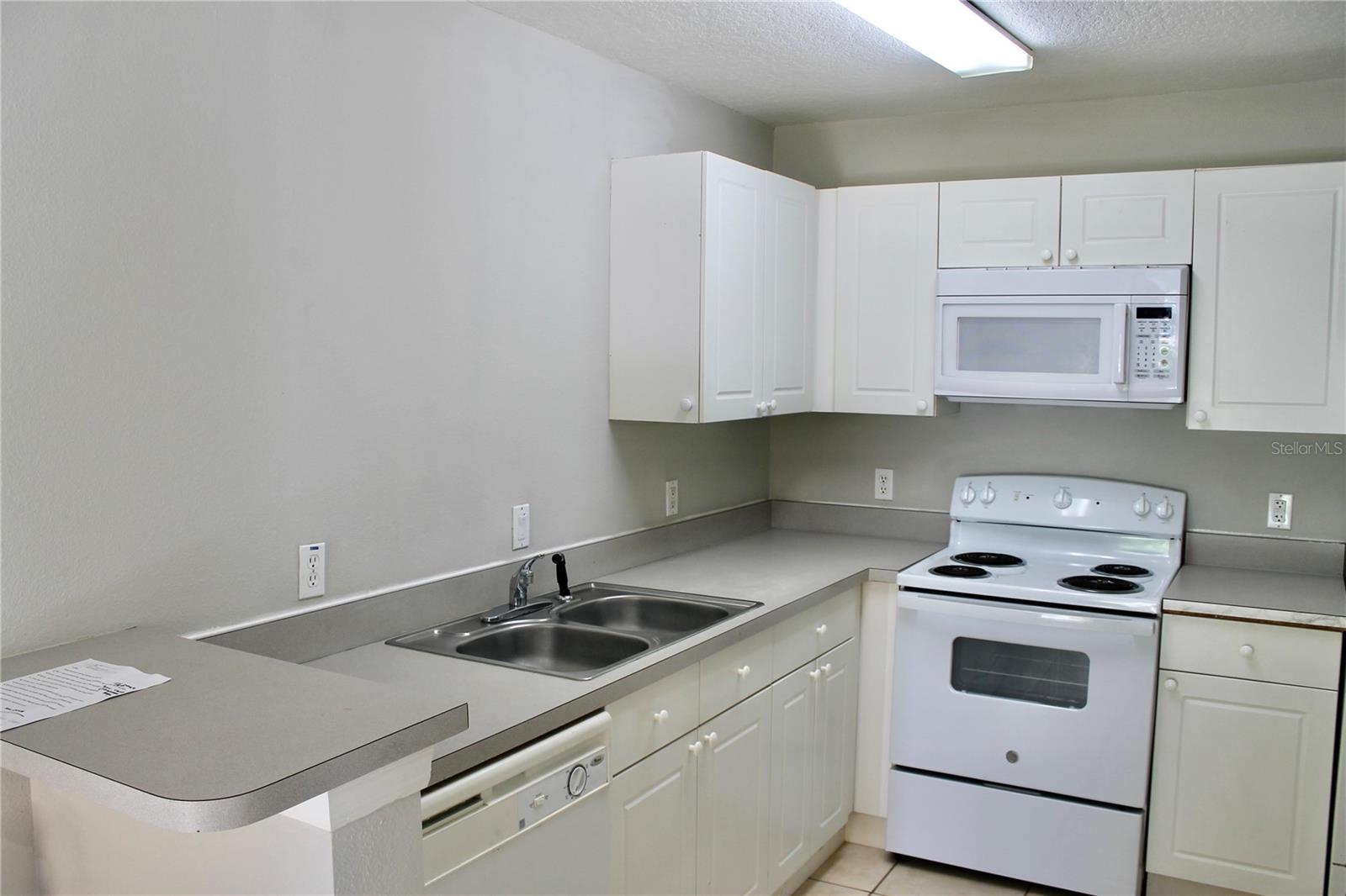 Image 7 of 25 For 2780 Club Cortile Circle A