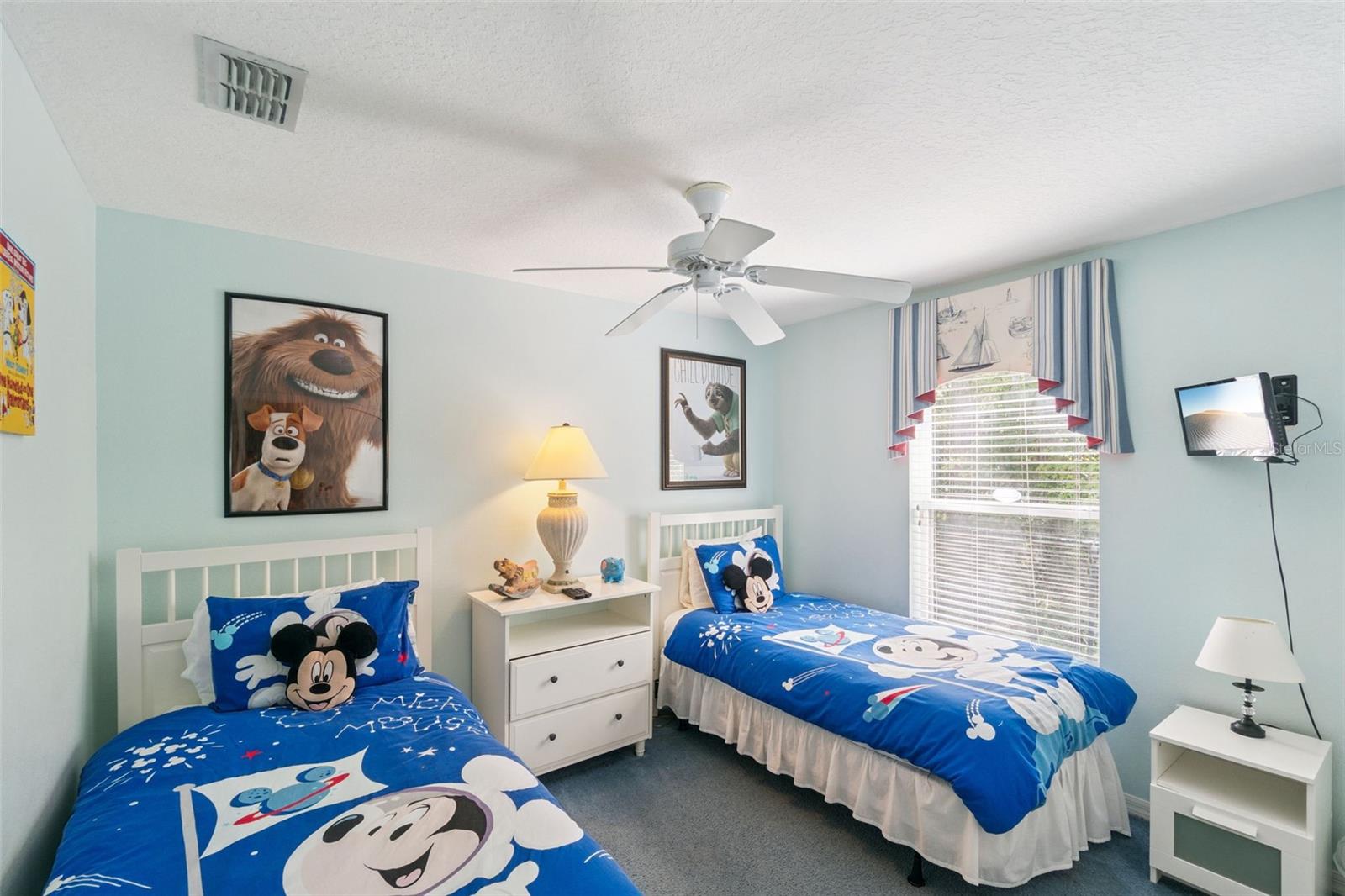 Image 26 of 42 For 403 Sandy Ridge Drive