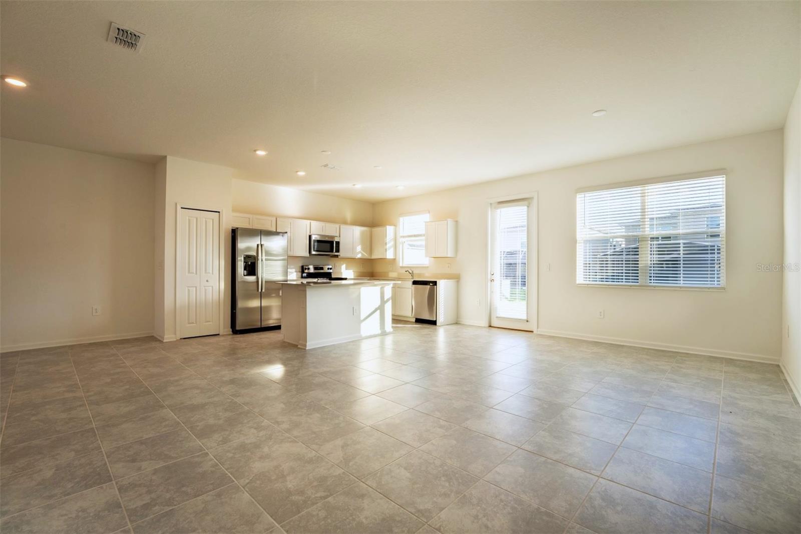 Image 4 of 27 For 286 Bogey Drive