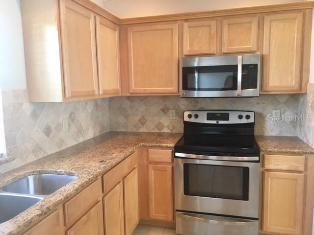 Image 7 of 22 For 1115 Oak Pond Drive