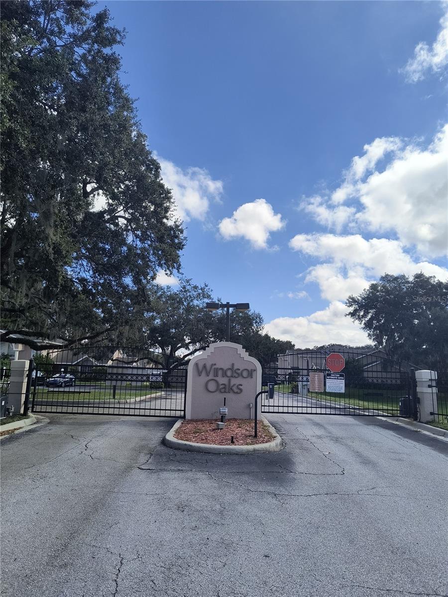 Image 3 of 31 For 1657 Windsor Oak Court