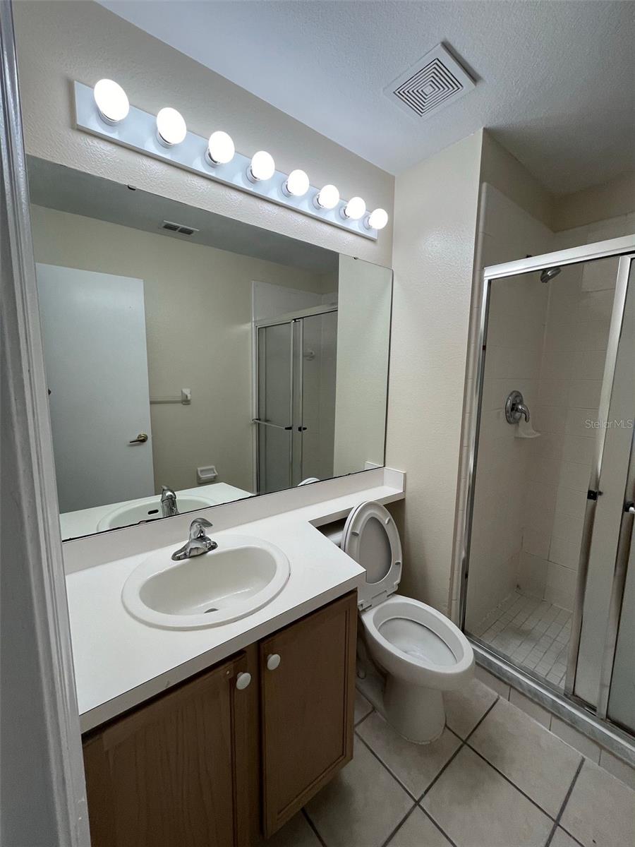 Image 21 of 33 For 13414 Fairway Glen Drive 203