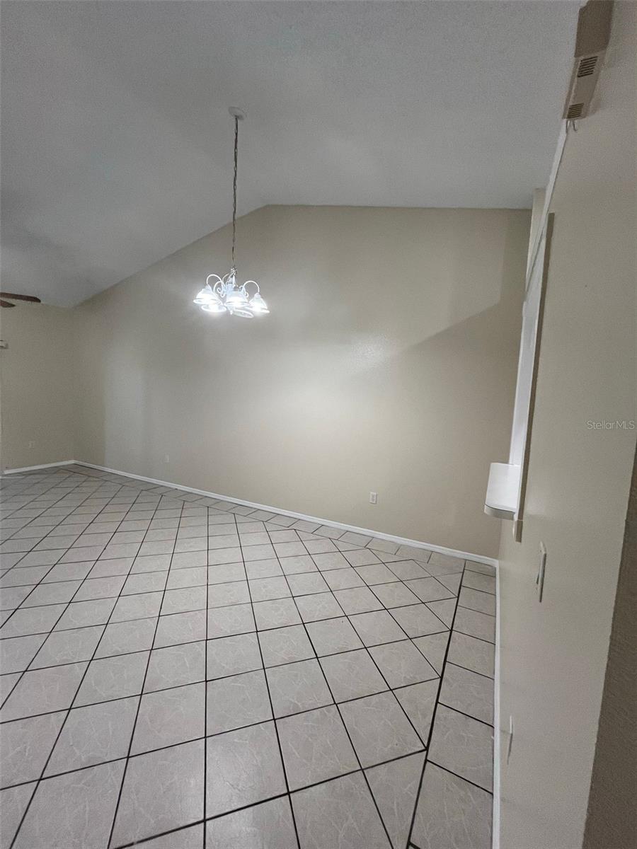 Image 8 of 33 For 13414 Fairway Glen Drive 203