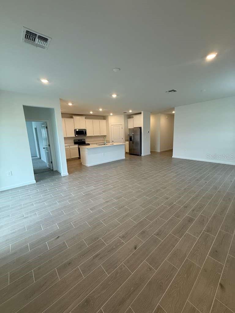 Image 4 of 15 For 6882 98th Lane