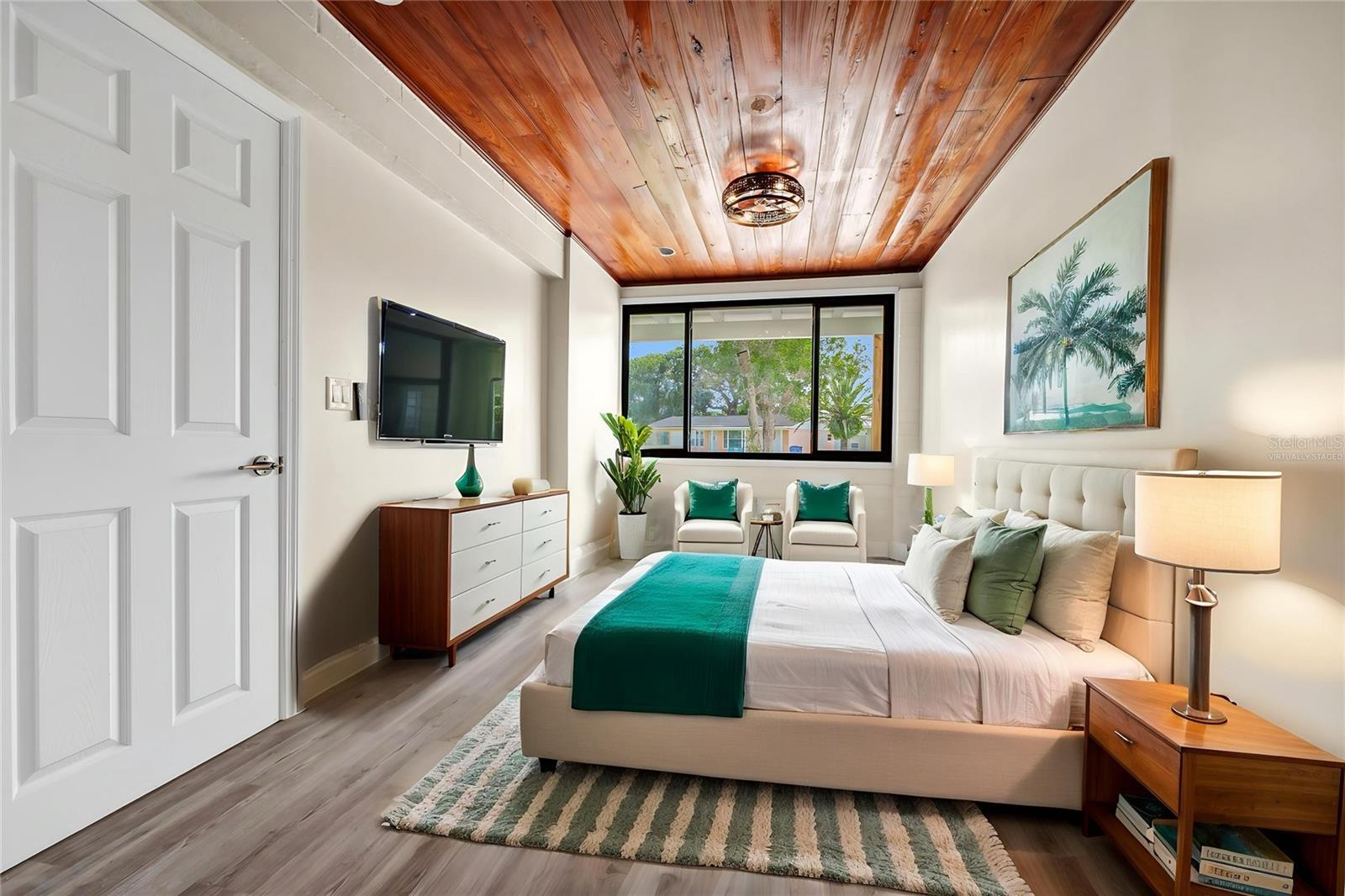 Image 12 of 34 For 66 Tropical Drive