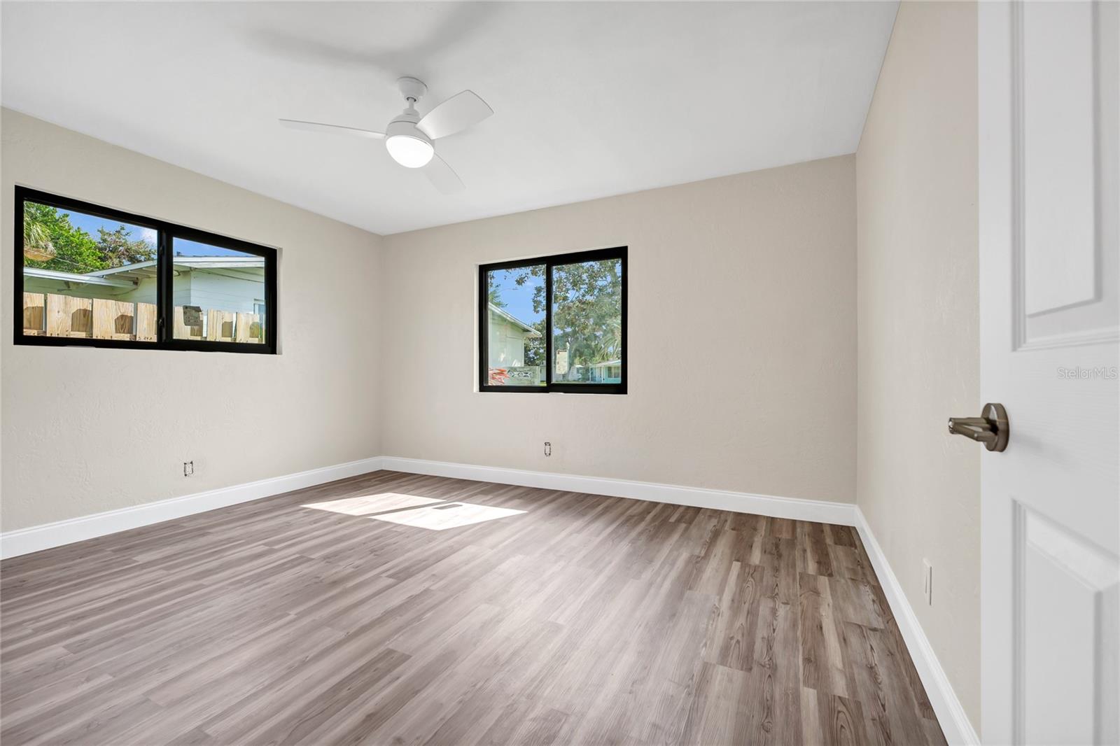 Image 20 of 34 For 66 Tropical Drive