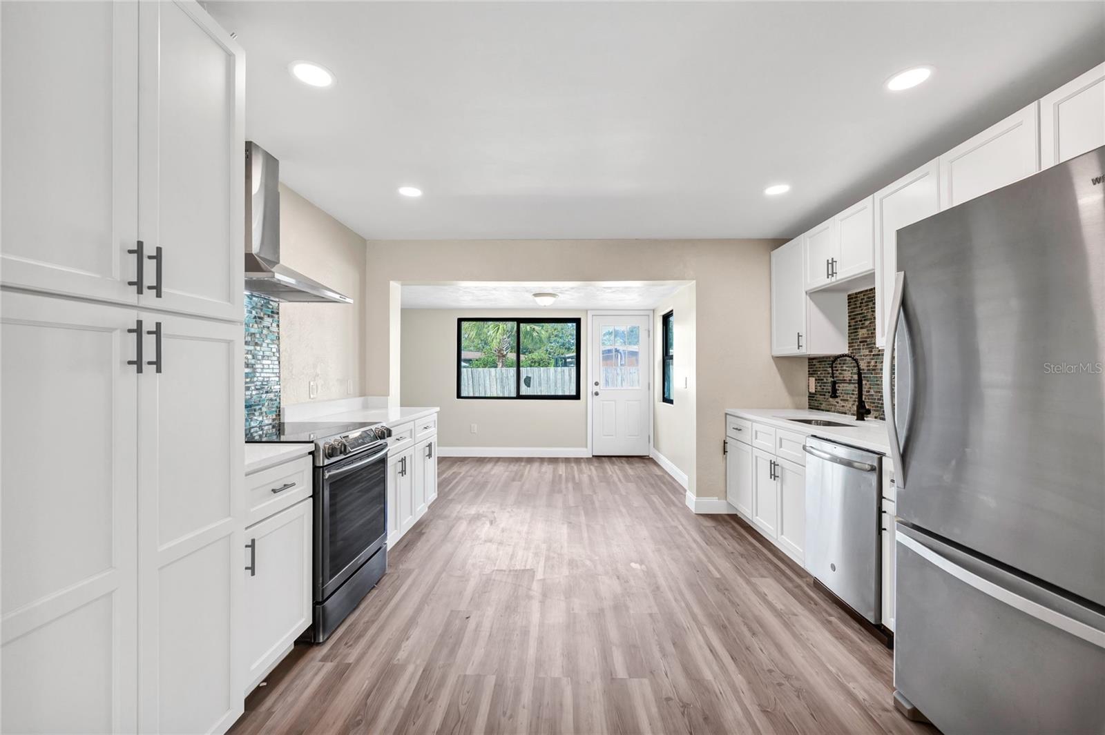 Image 8 of 34 For 66 Tropical Drive