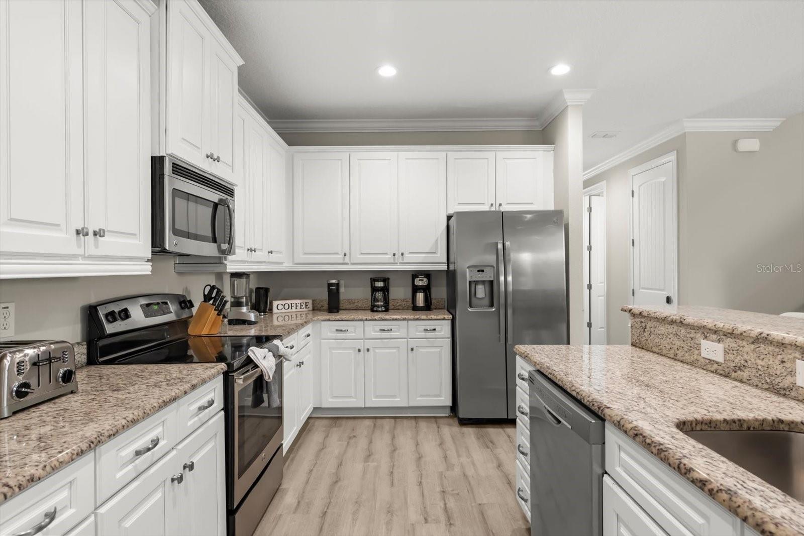 Image 12 of 72 For 7861 Palmilla Court