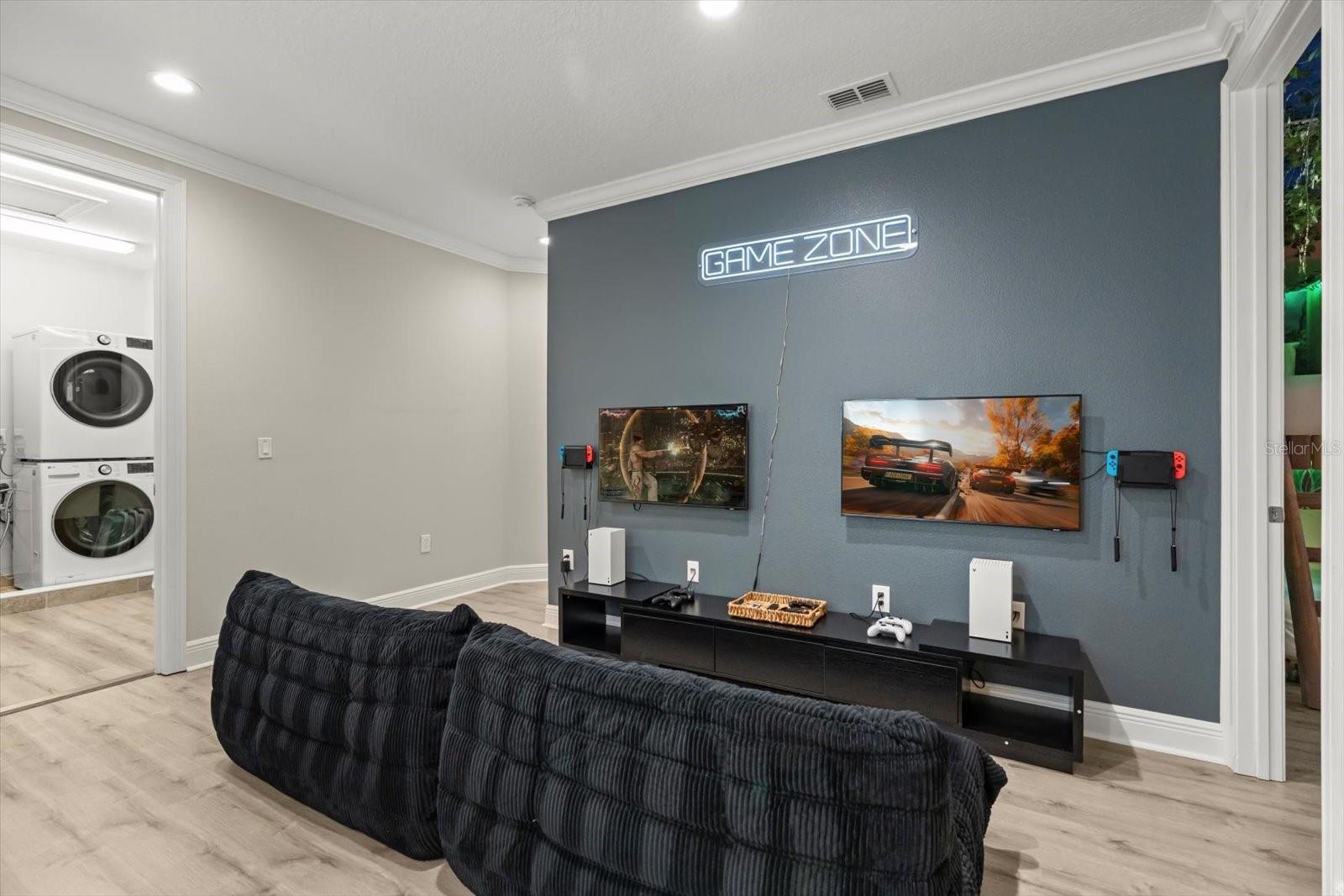 Image 28 of 72 For 7861 Palmilla Court