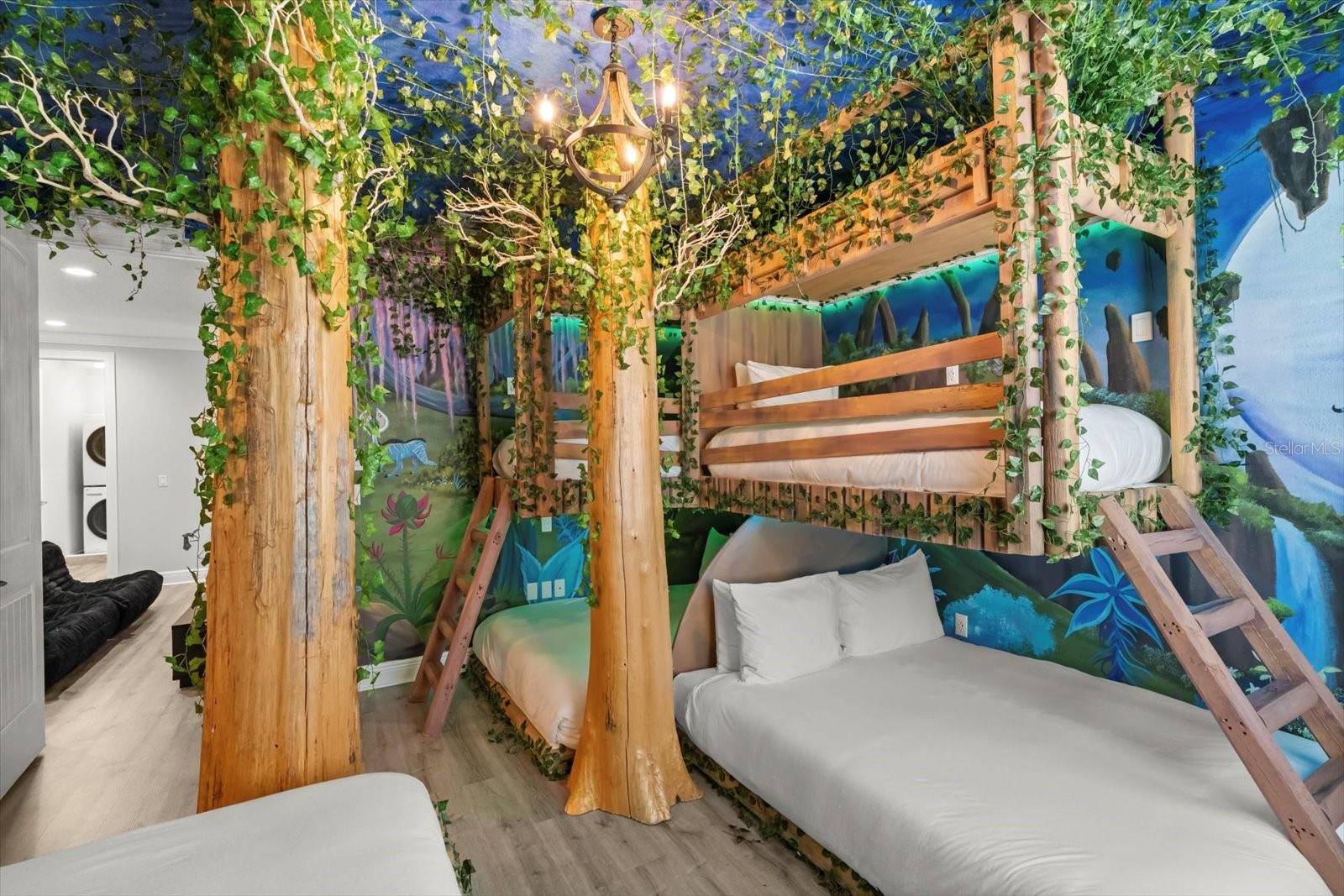 Image 34 of 72 For 7861 Palmilla Court