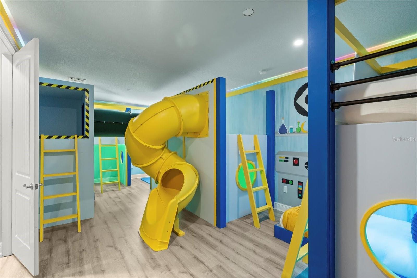 Image 52 of 72 For 7861 Palmilla Court