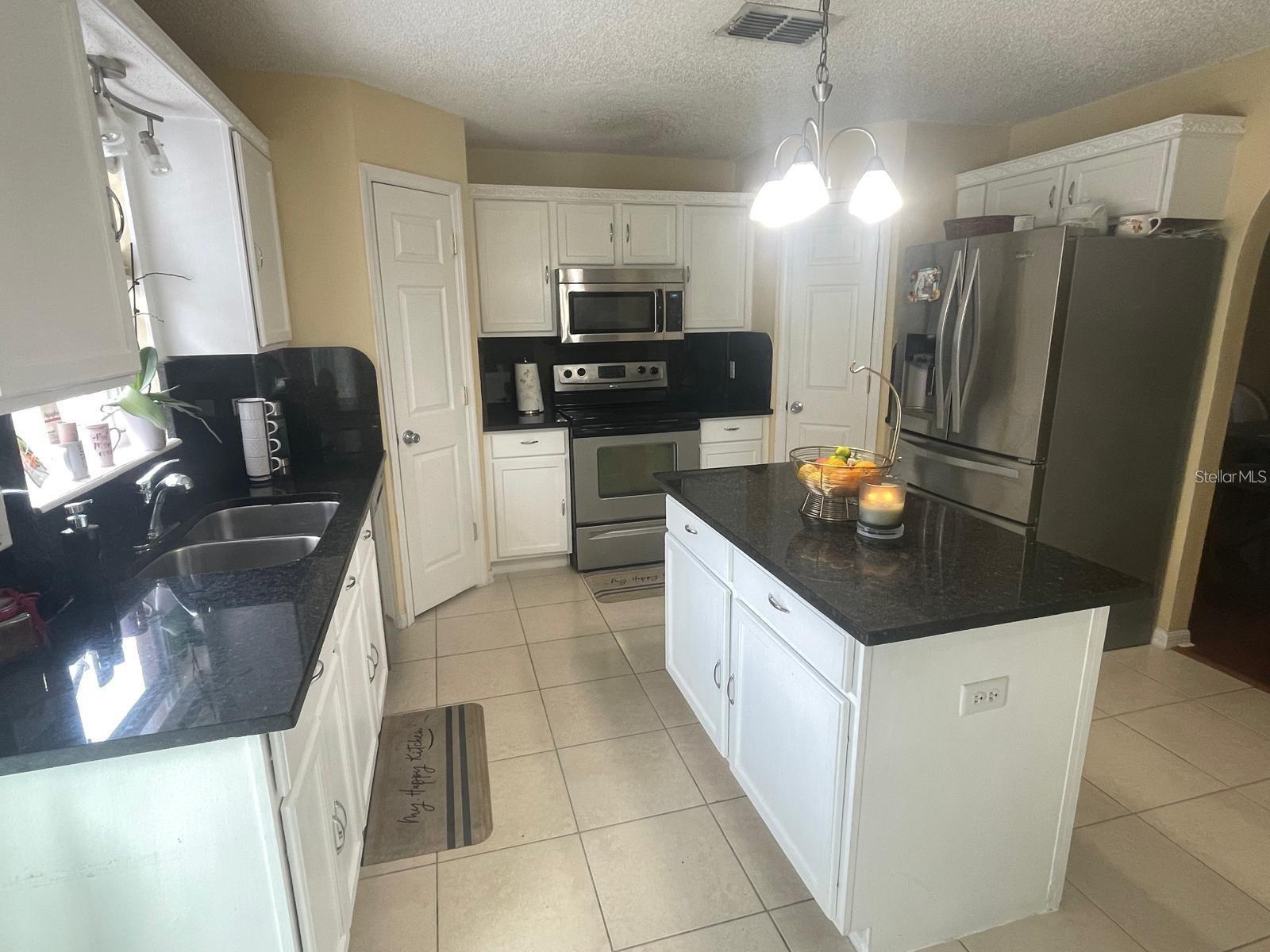 Image 5 of 36 For 1502 Fort Meade Place