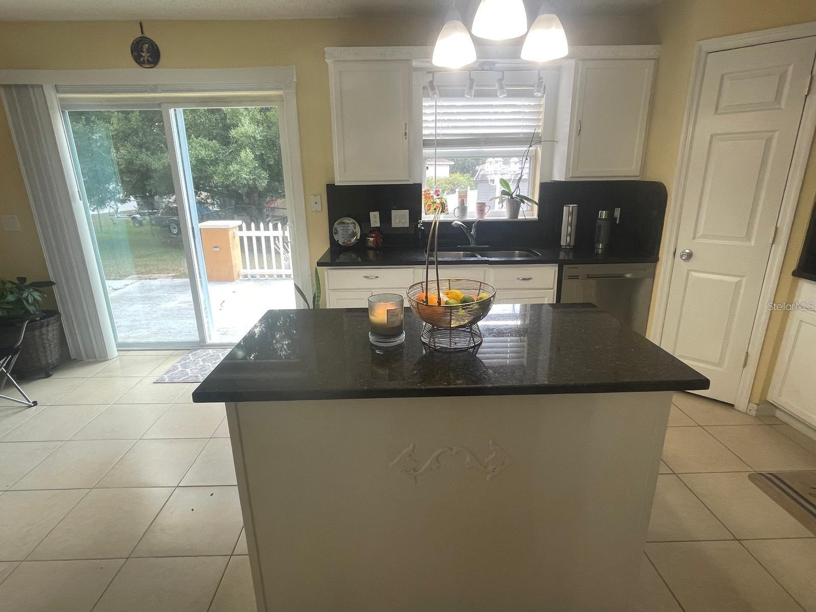 Image 6 of 36 For 1502 Fort Meade Place