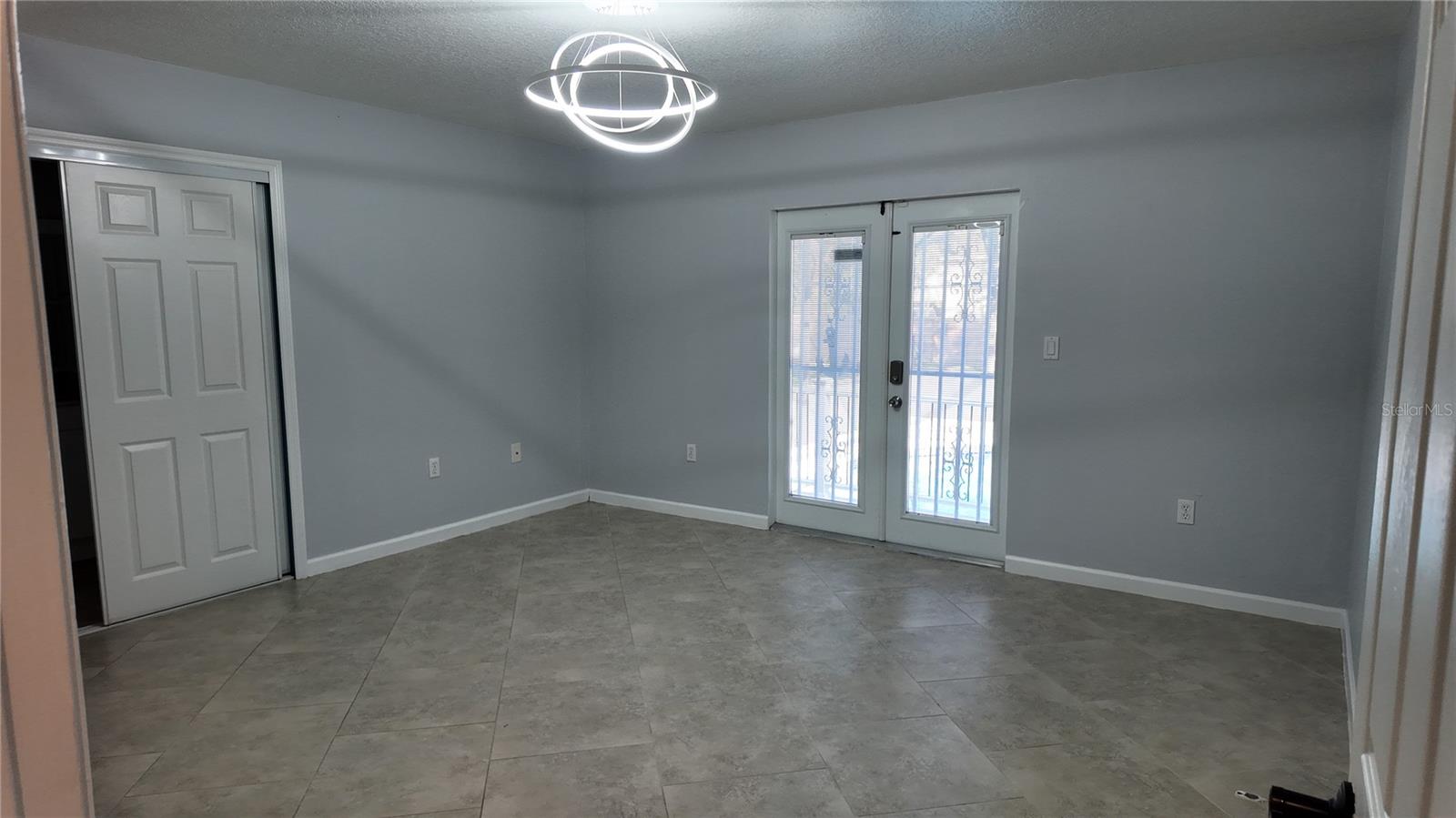 Image 27 of 41 For 3368 Blossom Street