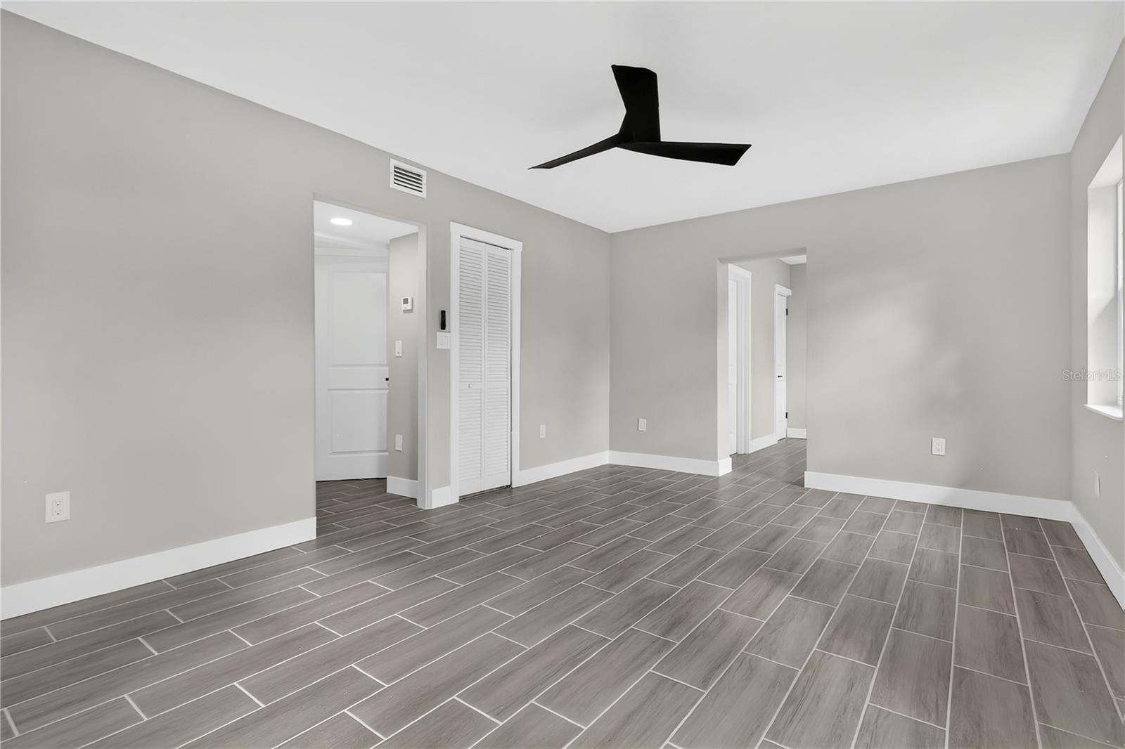 Image 18 of 30 For 2612 Roxbury Road