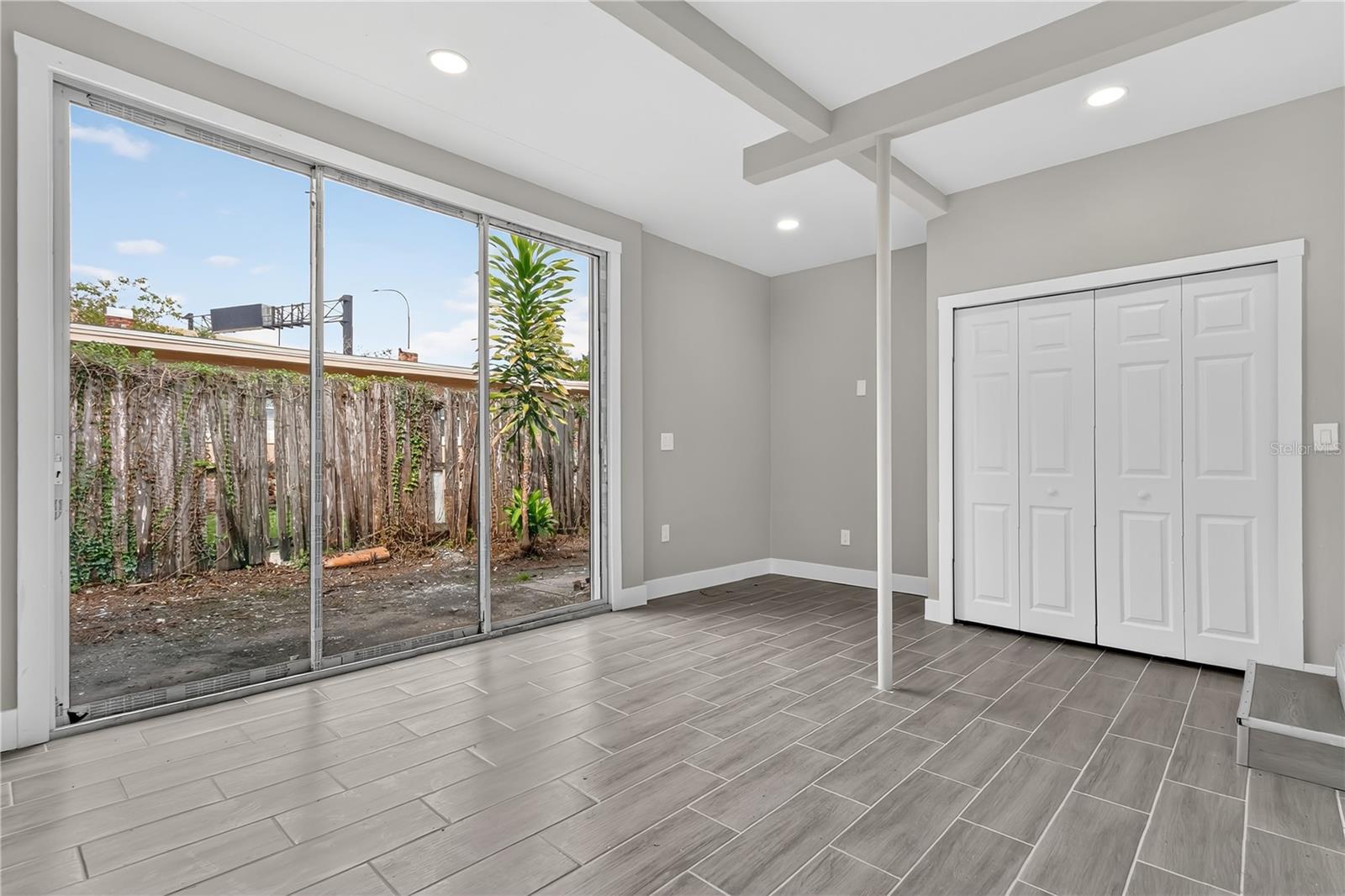 Image 23 of 30 For 2612 Roxbury Road