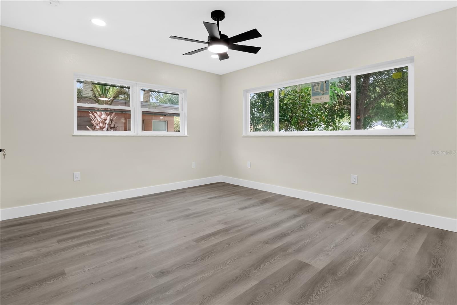 Image 8 of 30 For 2612 Roxbury Road