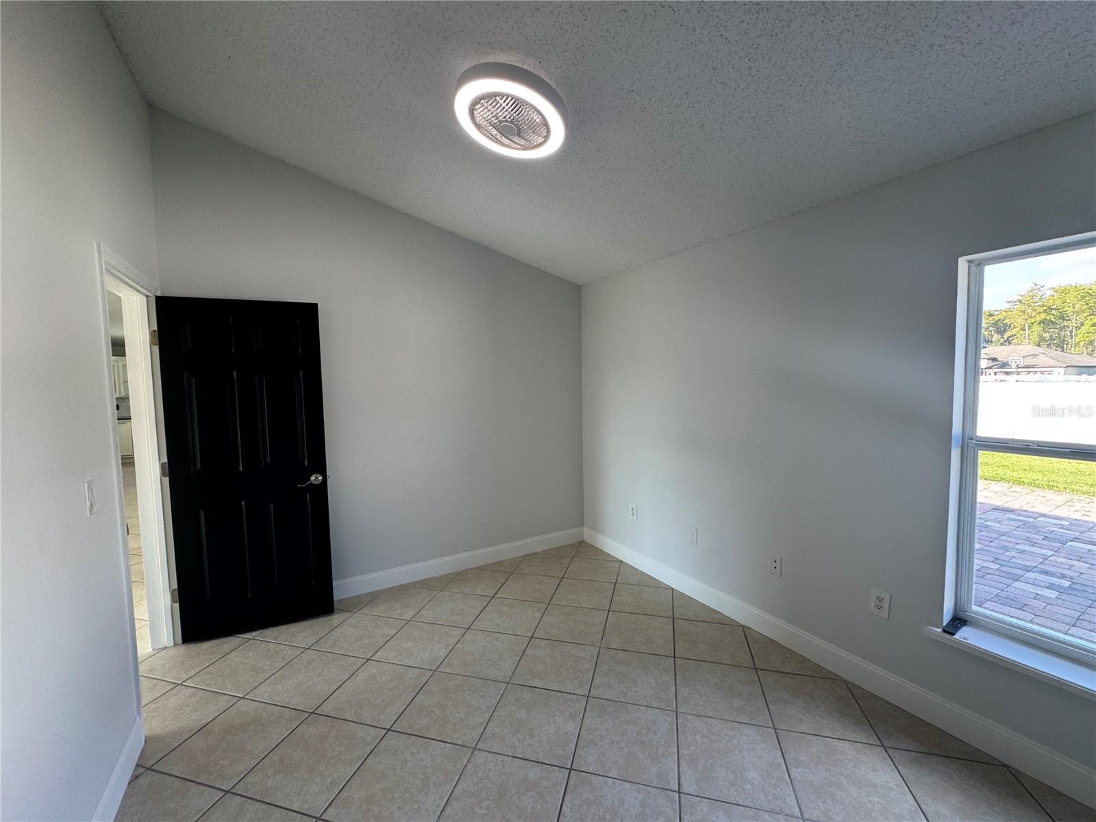 Image 21 of 33 For 8313 Sun Vista Way