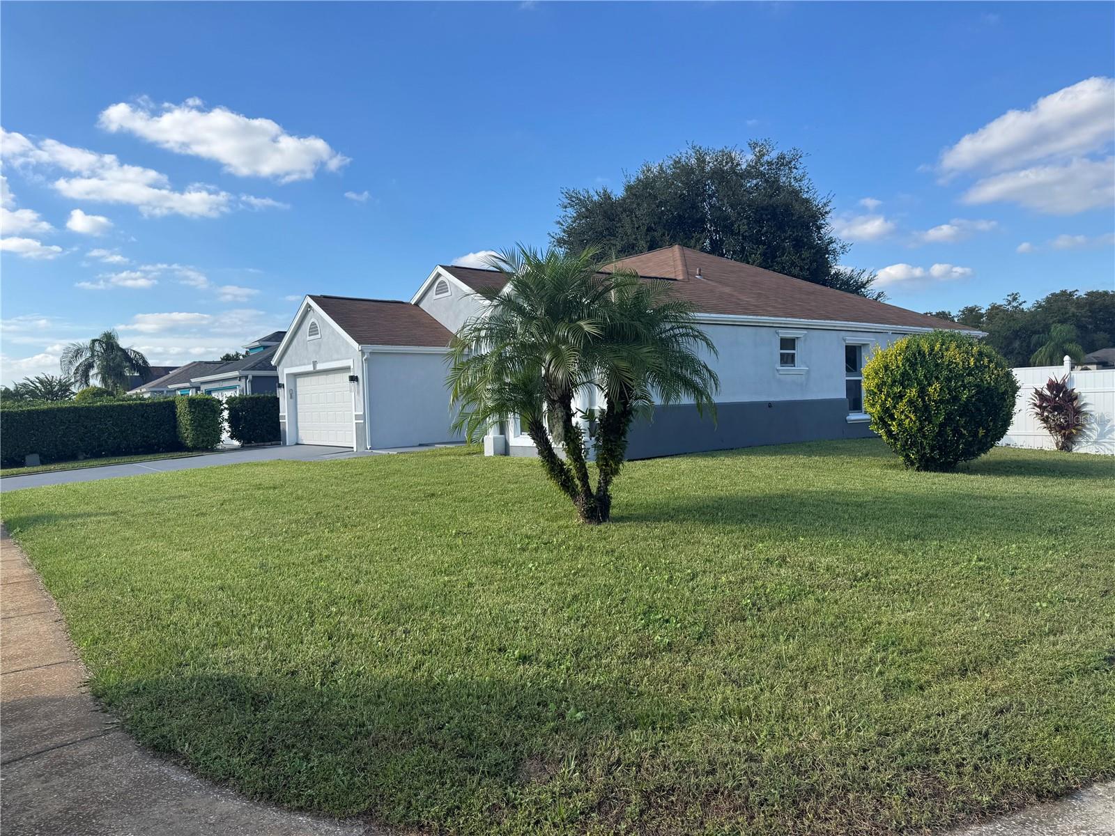 Image 4 of 33 For 8313 Sun Vista Way