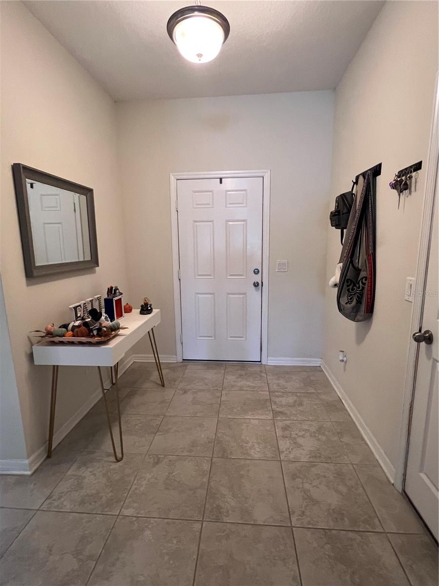 Image 20 of 25 For 1638 Chatsworth Circle