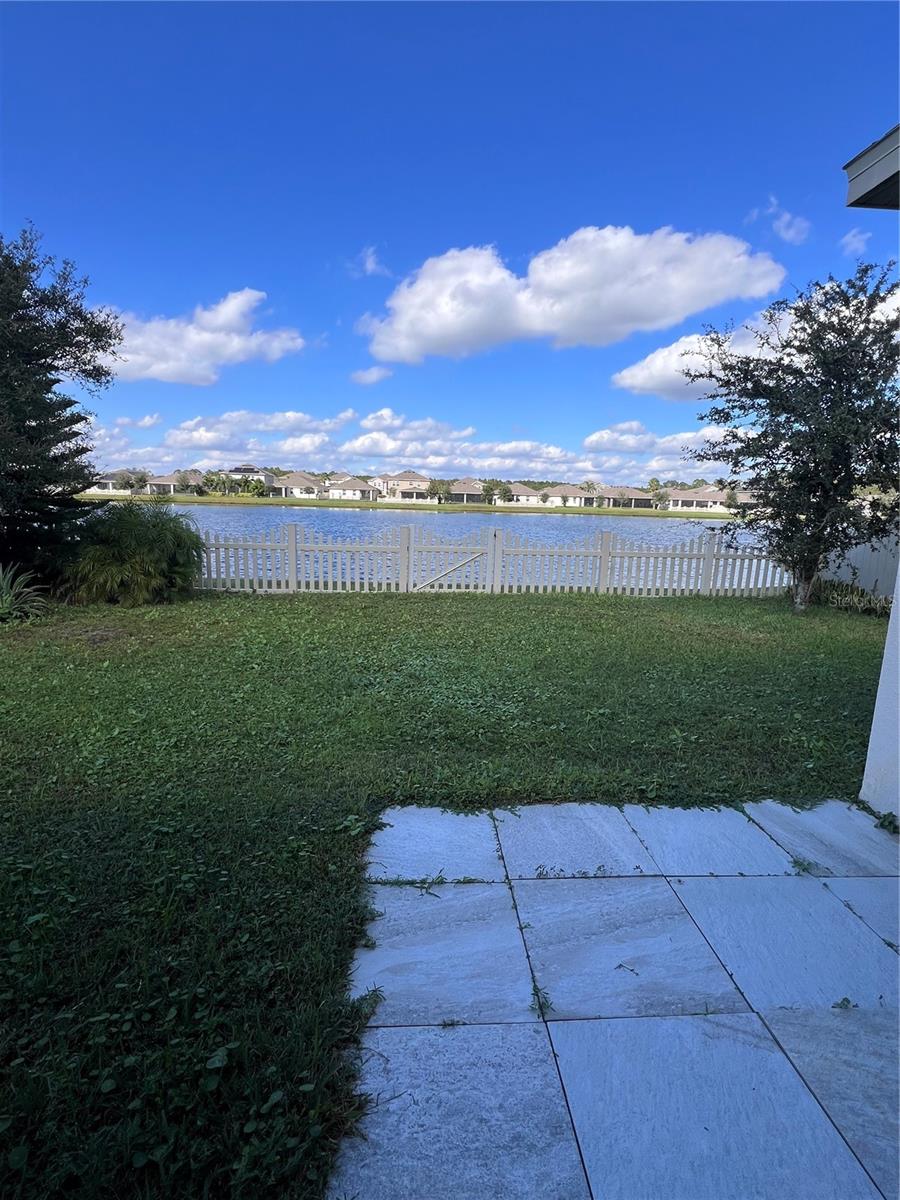 Image 5 of 25 For 1638 Chatsworth Circle