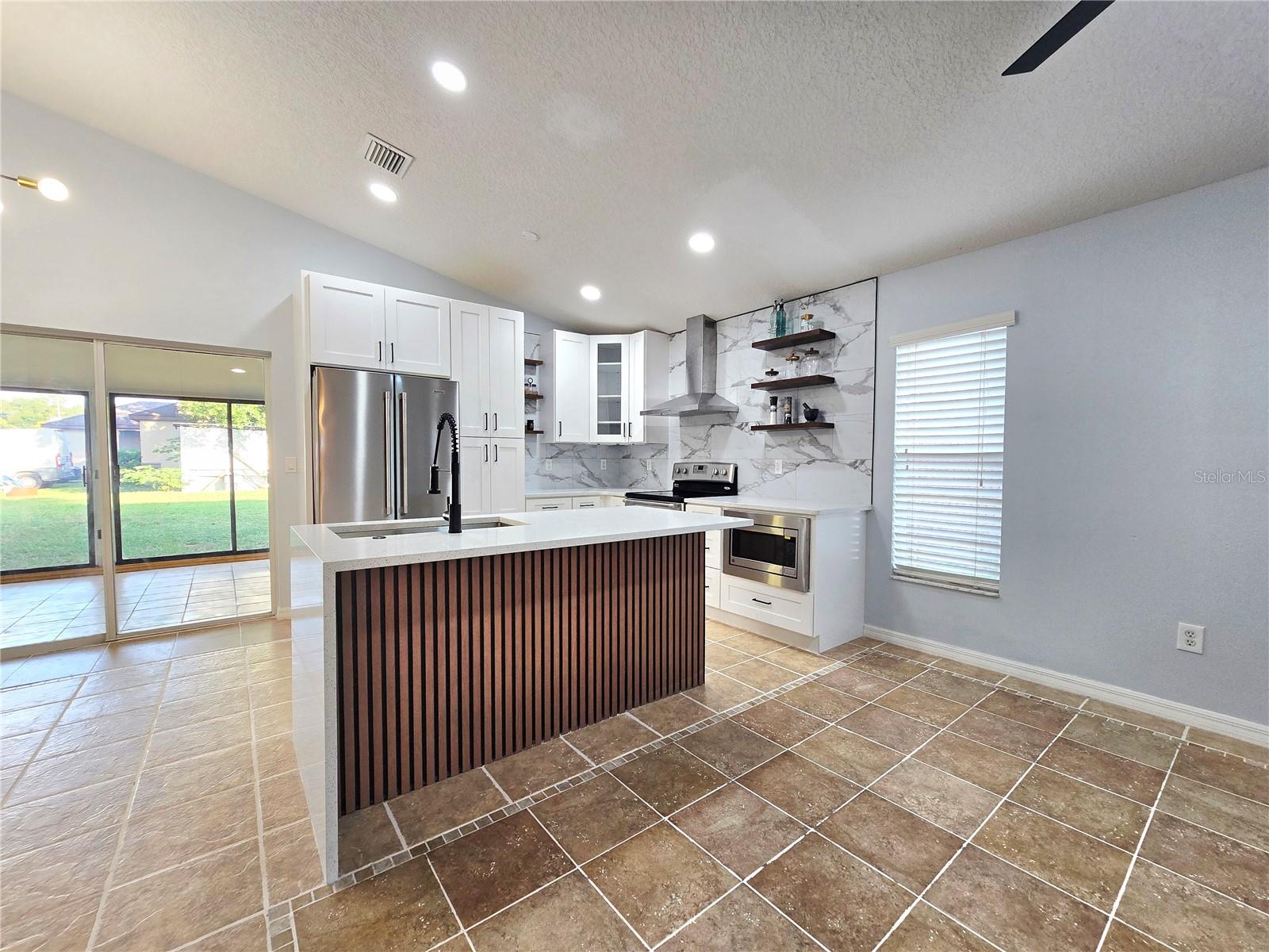 Image 7 of 49 For 531 1st Avenue