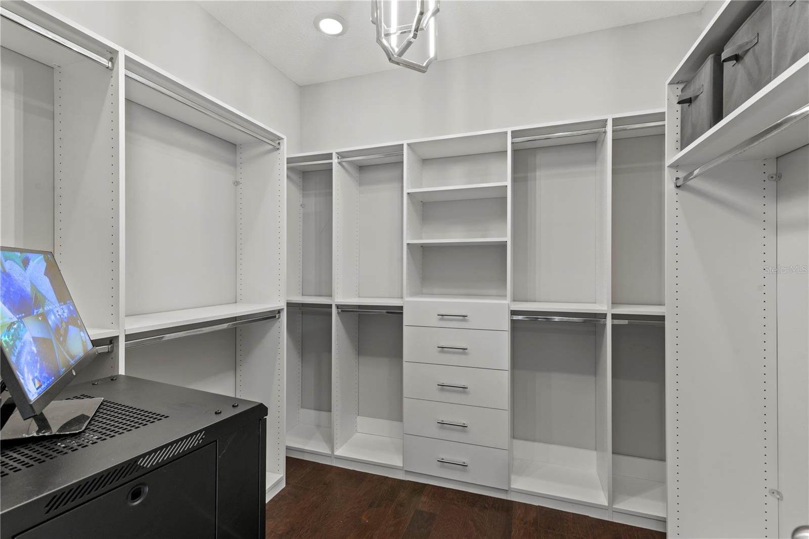 Image 25 of 49 For 2907 Foxtail Bend