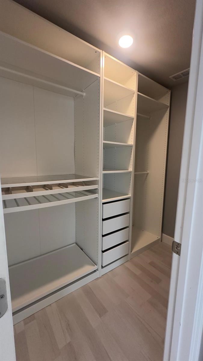 Image 16 of 28 For 2014 Dexter Street