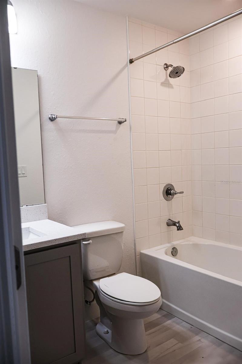 Image 23 of 28 For 2014 Dexter Street