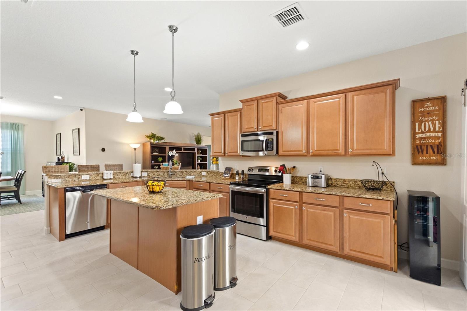 Image 13 of 66 For 1389 Dolphin Head Street