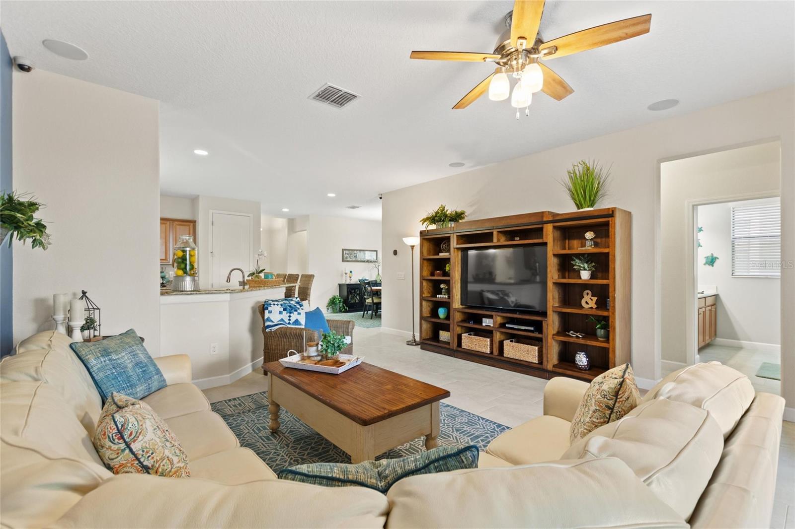 Image 8 of 66 For 1389 Dolphin Head Street