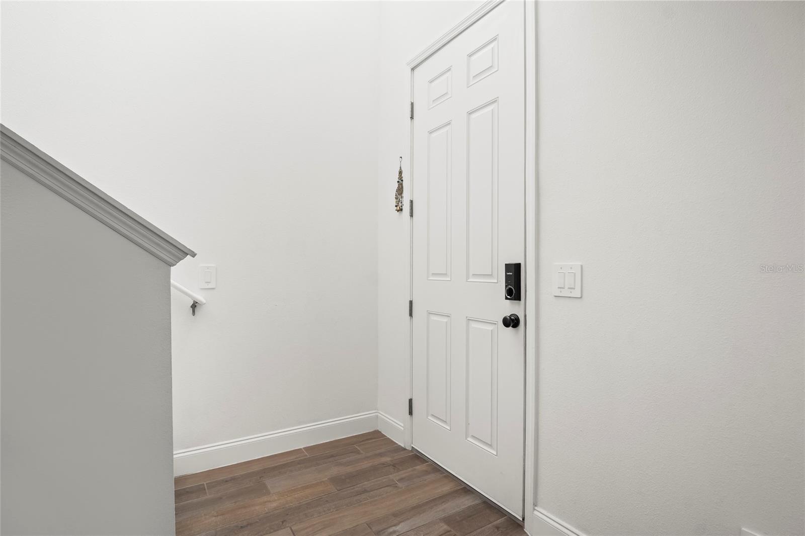 Image 29 of 46 For 2943 Sunstar Drive