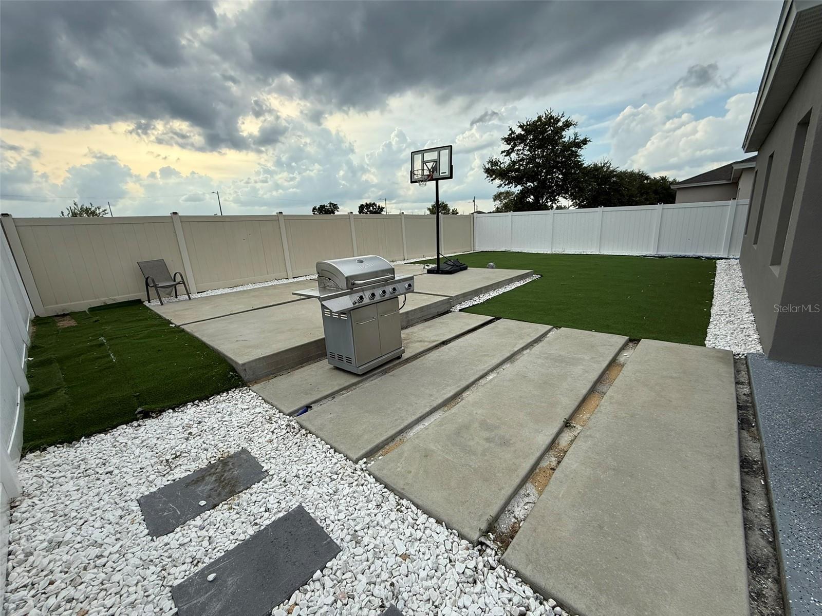 Image 33 of 35 For 209 Citrus Pointe Drive